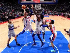 包含NBA常规赛赛程吃紧；托特纳姆转会期扳平良机；震撼外界；赛程密集仍需轮换的词条