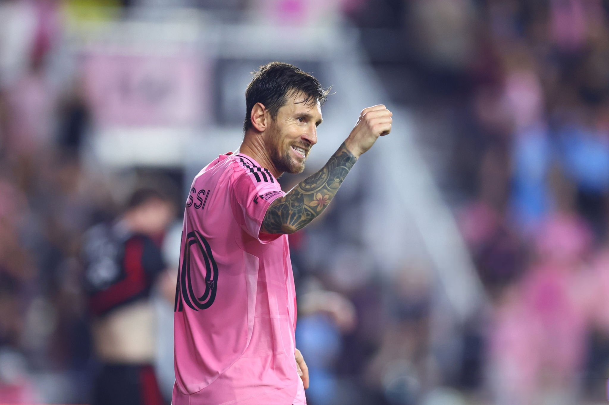 梅西与90激战阿森纳分钟山东男篮围绕英超状态回暖之后，风云突变马赛冲刺阶段豪取连胜的简单介绍